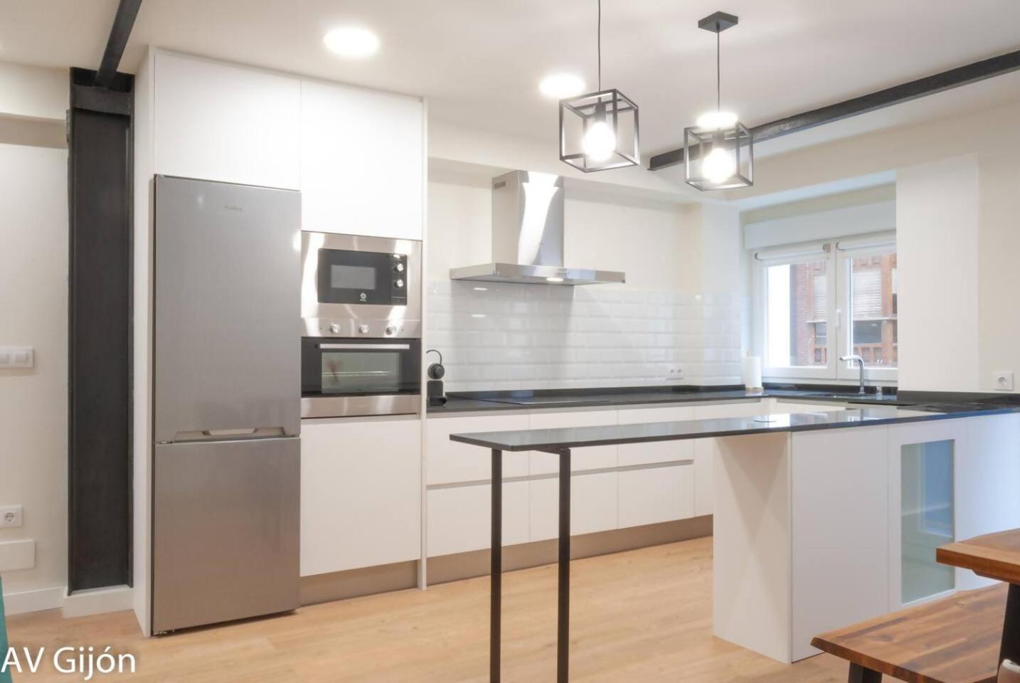 Apartamento La Playa 17 Gijón Zewnętrze zdjęcie